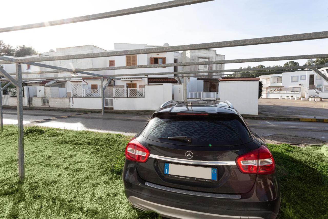 Bilocale Climatizzato A 50 M Dalla Spiaggia Con Posto Auto Privato Lido Marini Kültér fotó